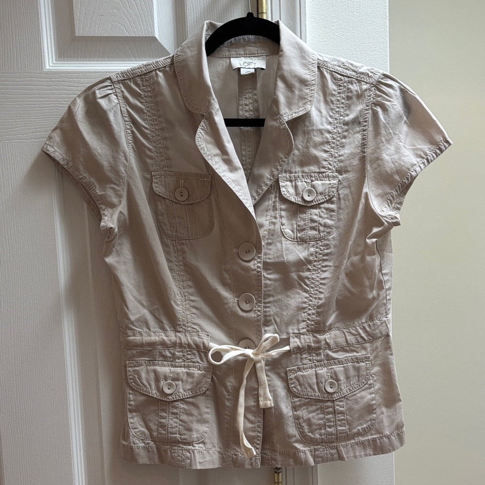 LOFT Short Sleeve Button-Front Utility Shirt in Light Beige
